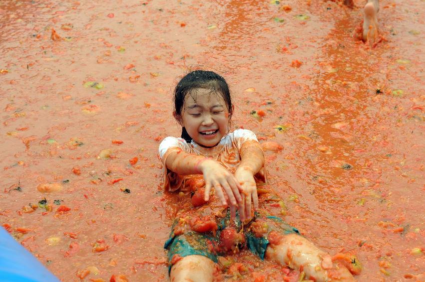 토마토 축제 행사 의 사진