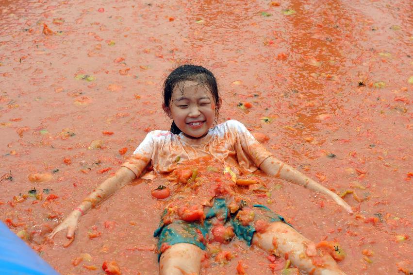 토마토 축제 행사 의 사진