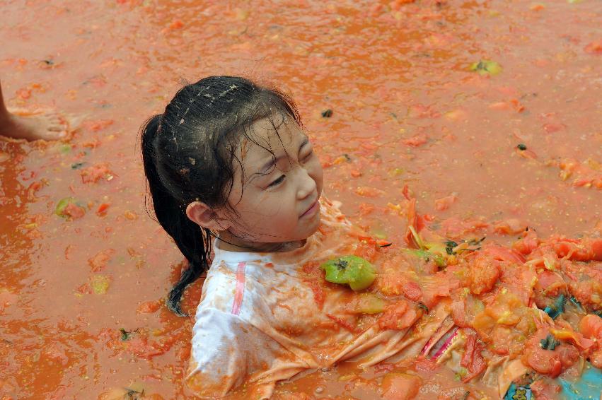 토마토 축제 행사 의 사진