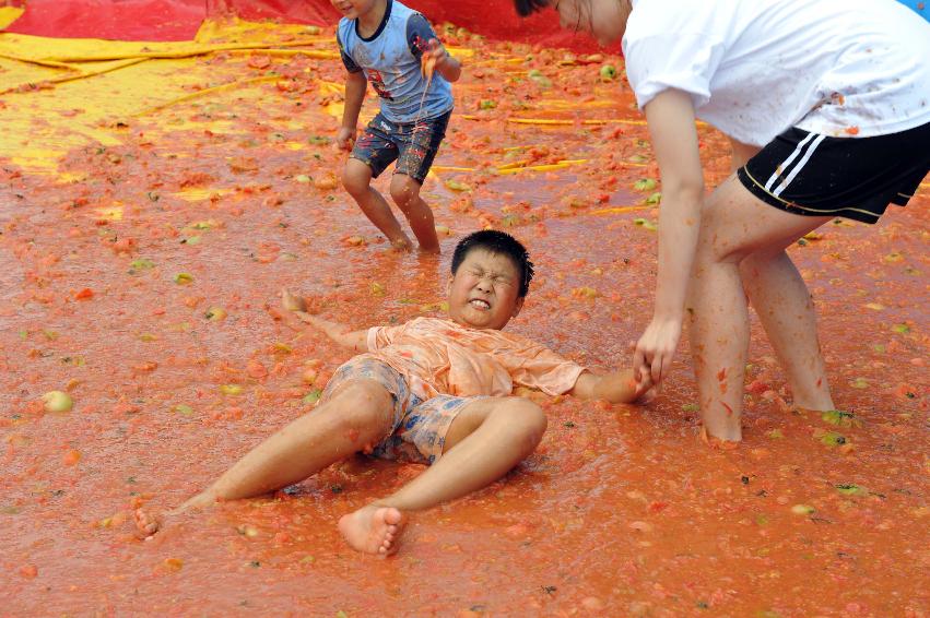 토마토 축제 행사 의 사진