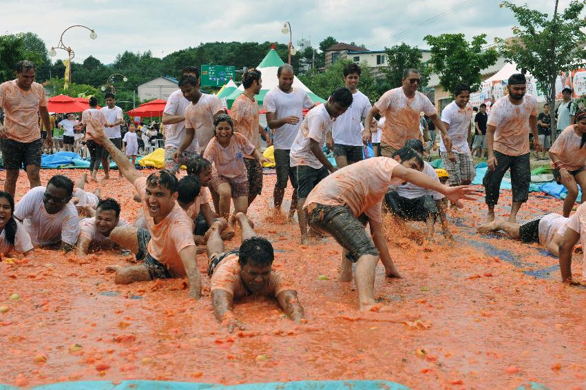 토마토 축제 행사 의 사진