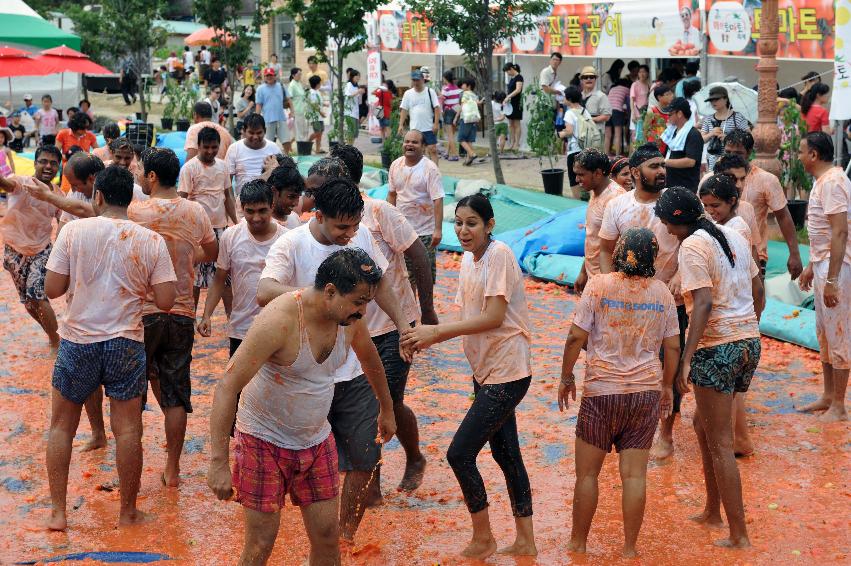 토마토 축제 행사 의 사진