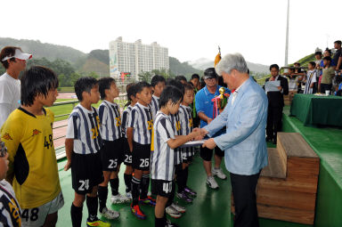 2011 화천평화페스티벌 전국유소년 축구대회 시상식 의 사진