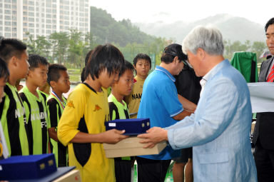 2011 화천평화페스티벌 전국유소년 축구대회 시상식 의 사진