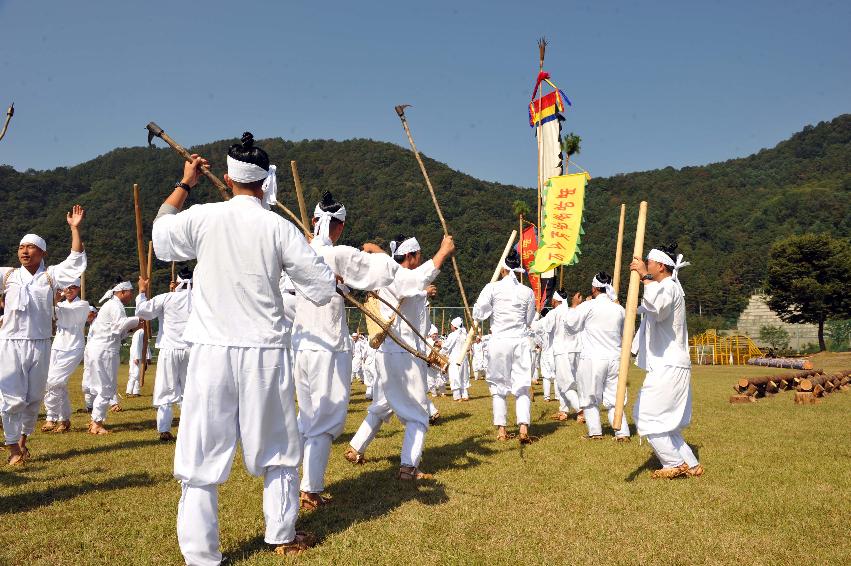 2011년도 제24회 강원민속예술축제 경연공연 최종시연회 의 사진