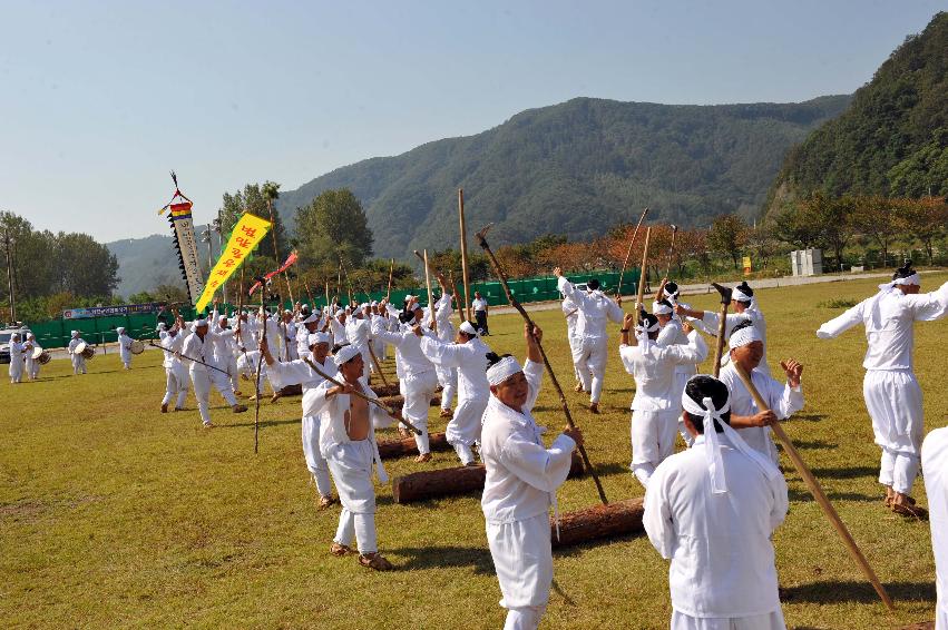 2011년도 제24회 강원민속예술축제 경연공연 최종시연회 의 사진