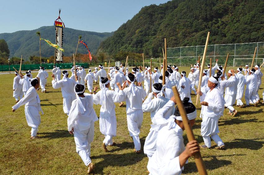 2011년도 제24회 강원민속예술축제 경연공연 최종시연회 의 사진