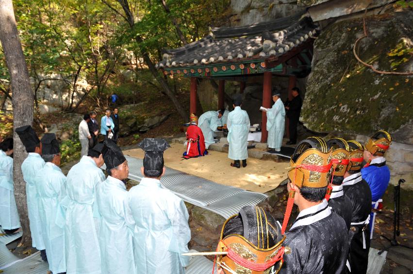 2011 용화산신제 의 사진