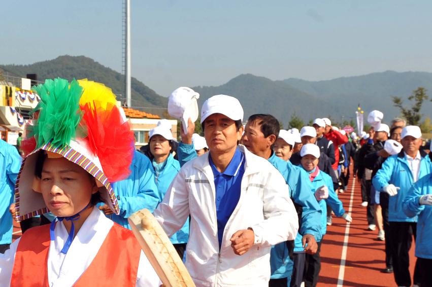 2011 제27회 용화축전 개회식 의 사진