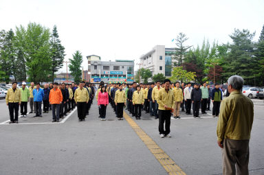 2012년 민방위 비상소집 훈련 및 새화천만들기 환경캠페인 의 사진