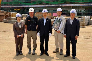 2012년 제2하나원 신축현장 통일부차관 현장점검 의 사진