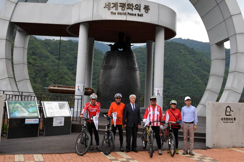 2012년 이재오 국회의원 평화누리길 자전거 탐방 의 사진