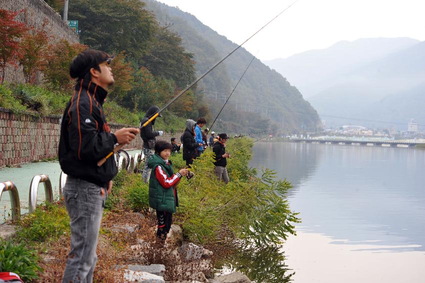 2012년 제5회 화천평화배 전국 배스낚시 대회 의 사진