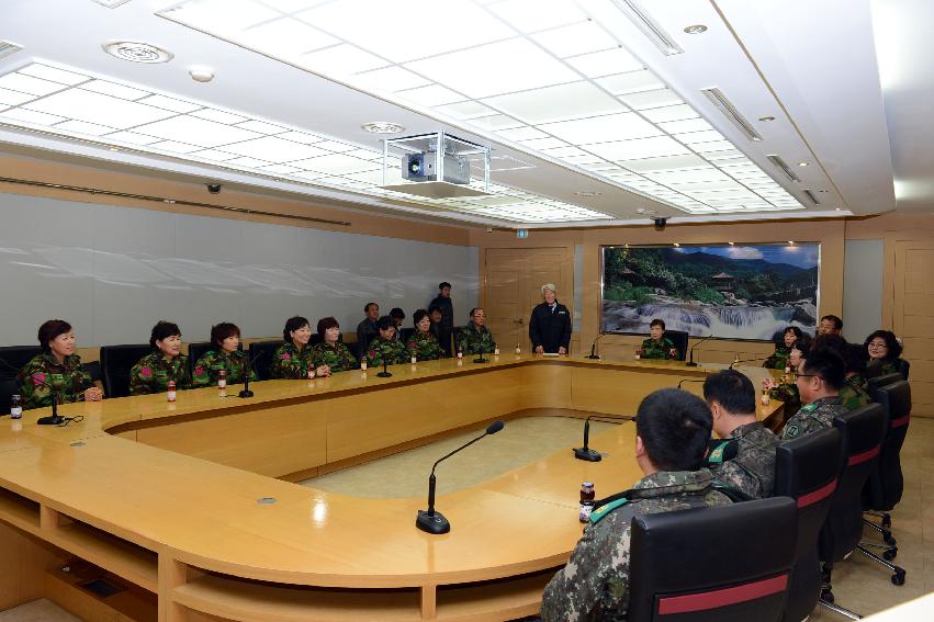 2012 여성예비군 소대원 간담회 의 사진