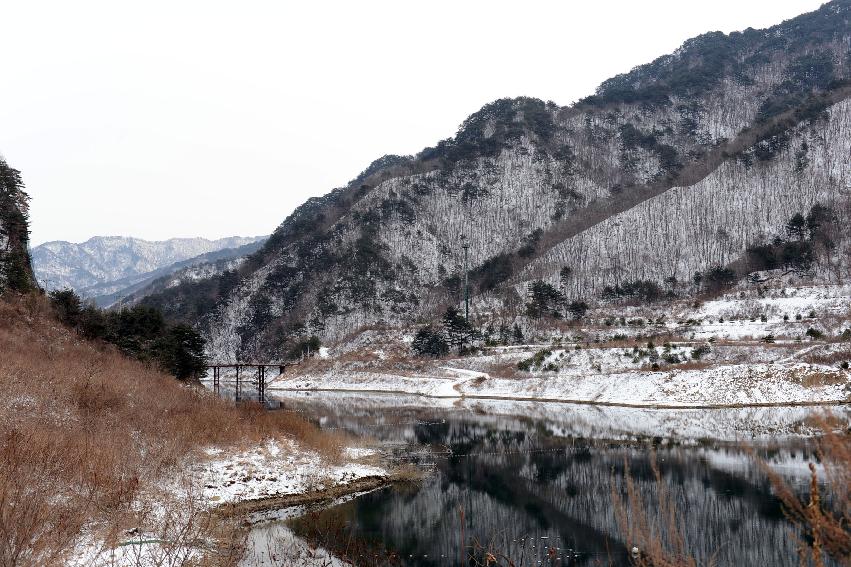 2012년 파로호 및 평화의 댐 전경 의 사진