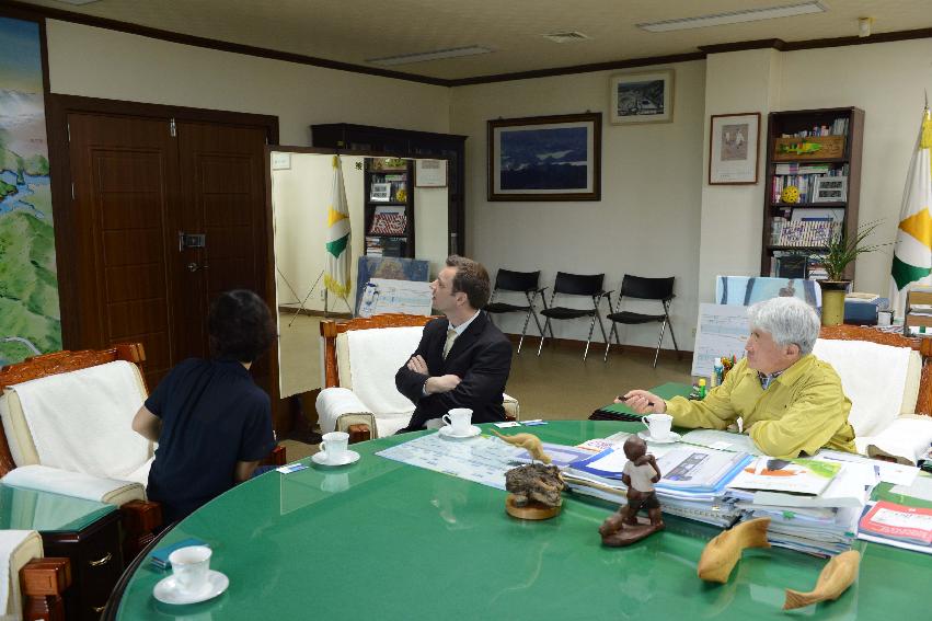 2013 캐나다 대사관 임원 접견 의 사진