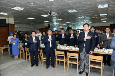 2013 간동면 유촌리 1사(삼성전자) 1촌 자매결연 협약식 의 사진