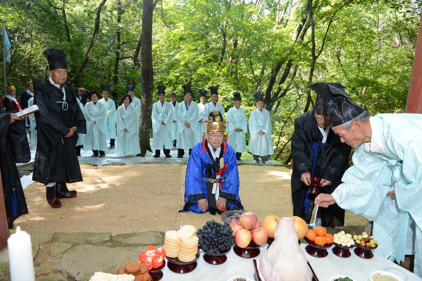 2013 용화산신제 의 사진