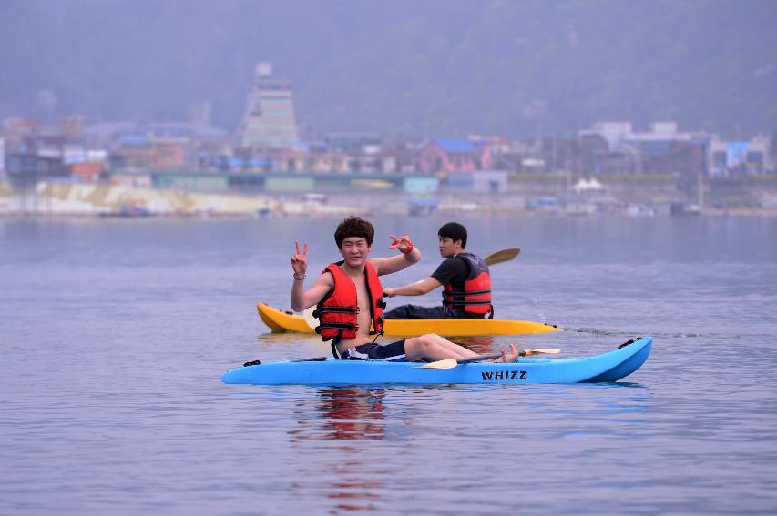 2014 사계절관광 에어링 화천 붕어섬 (하늘가르기,레일바이크,월엽편주,카약,2·3인승 자전거)  의 사진