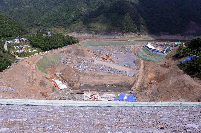2014 평화의 댐 치수능력 증대사업 공사현장 의 사진