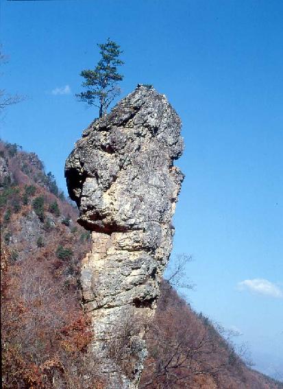 촛대바위 사진