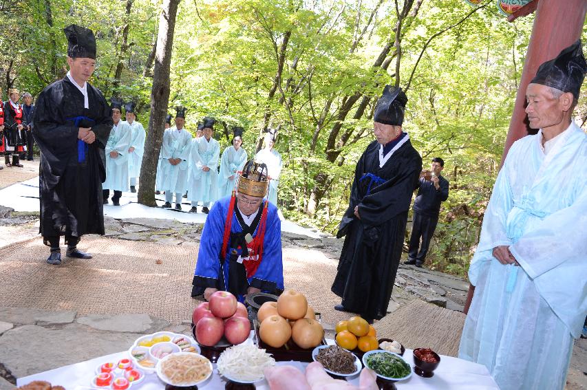 2014 제30회 용화축전 산신제 의 사진