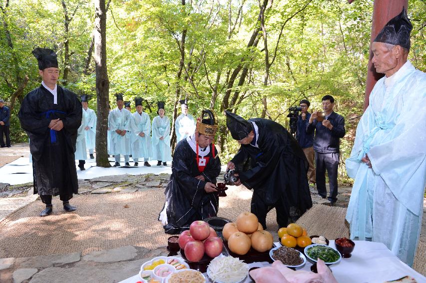 2014 제30회 용화축전 산신제 의 사진