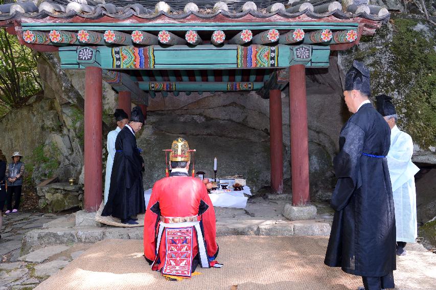 2014 제30회 용화축전 산신제 의 사진