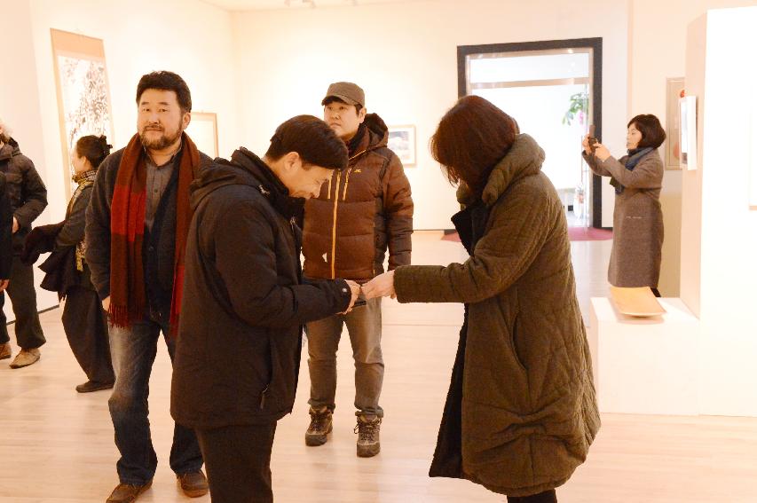2015 화천갤러리 화천전 전시회 개회식 의 사진
