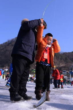 2015 화천산천어축제장 중국 사천성 어린이 체험단 방문  의 사진