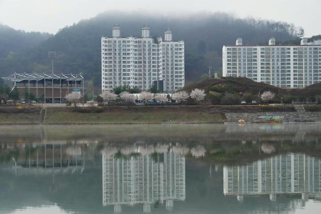 2021 강원도 화천군 화천읍 북한강 붕어섬 전경 의 사진