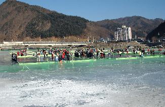 얼음축구 사진