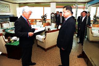 2013 인사발령자 임용장 수여식 사진