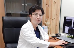 한의과, 이명훈의 사진